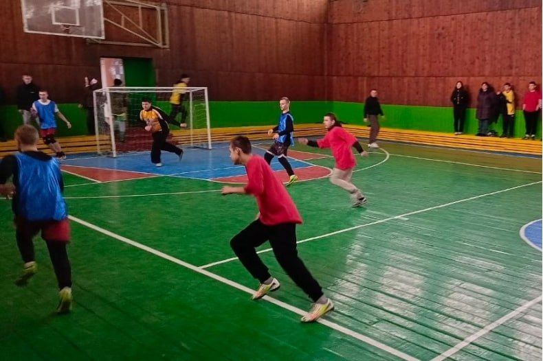23 февраля в Астаховском спортивном комплексе в очередной раз разыграли «Кубок Защитников Отечества» по минифутболу 23 февраля в Астаховском спортивном комплексе в очередной раз разыграли «Кубок Защитников Отечества» по минифутболу