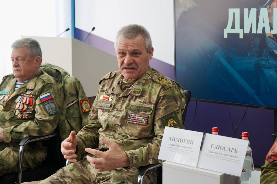«Диалог с Героем» — честно о службе и выборе «Диалог с Героем» — честно о службе и выборе