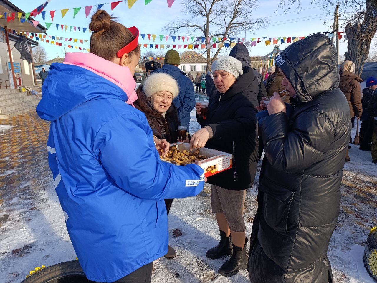 Масленица в Боково-Платово: «Единая Россия» зажгла весенний праздник! Масленица в Боково-Платово: «Единая Россия» зажгла весенний праздник!