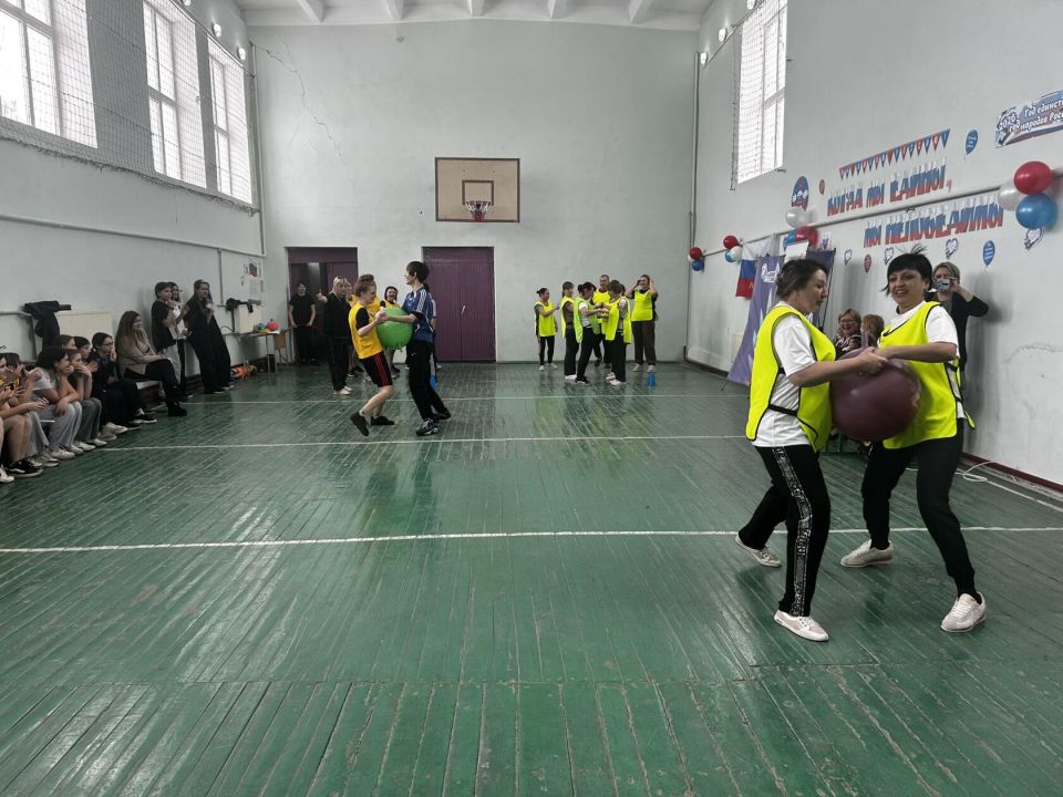 24 февраля в Пролетарской УВК прошло спортивное мероприятие под названием «Когда мы едины, мы непобедимы» 24 февраля в Пролетарской УВК прошло спортивное мероприятие под названием «Когда мы едины, мы непобедимы»