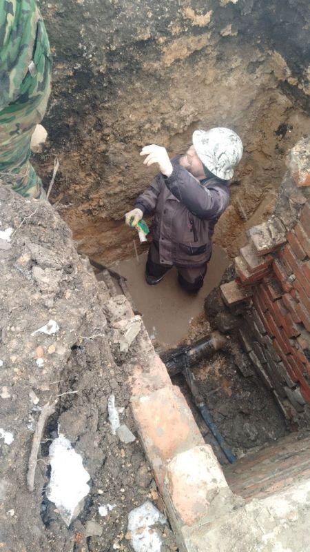 У ПРИРОДЫ НЕТ ПЛОХОЙ ПОГОДЫ, ИЛИ БУДНИ КОММУНАЛЬЩИКОВ У ПРИРОДЫ НЕТ ПЛОХОЙ ПОГОДЫ, ИЛИ БУДНИ КОММУНАЛЬЩИКОВ