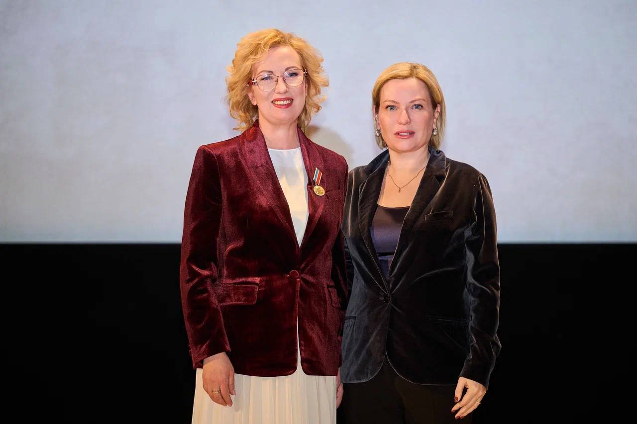 Ольга Любимова: Вручила ведомственные награды Минкультуры России – медали Александра Твардовского Ольга Любимова: Вручила ведомственные награды Минкультуры России – медали Александра Твардовского