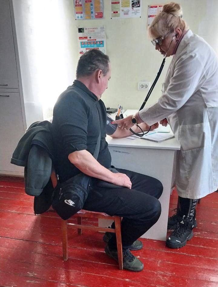 ФАП Славяносербской ЦРБ продолжает свою работу: забота о жителях села Приветное (ЛНР) ФАП Славяносербской ЦРБ продолжает свою работу: забота о жителях села Приветное (ЛНР)