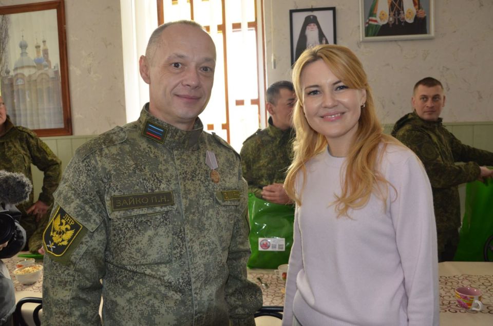 В Лутугино состоялся молебен о защитниках Отечества В Лутугино состоялся молебен о защитниках Отечества