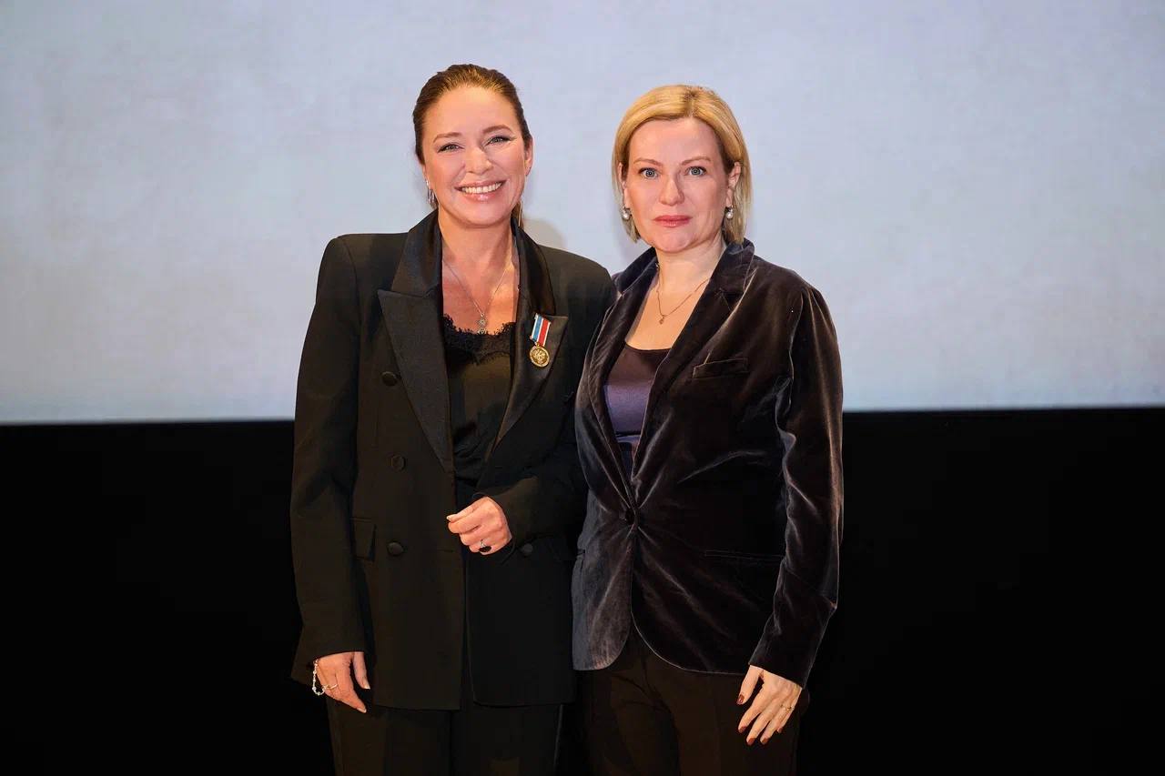 Ольга Любимова: Вручила ведомственные награды Минкультуры России – медали Александра Твардовского Ольга Любимова: Вручила ведомственные награды Минкультуры России – медали Александра Твардовского