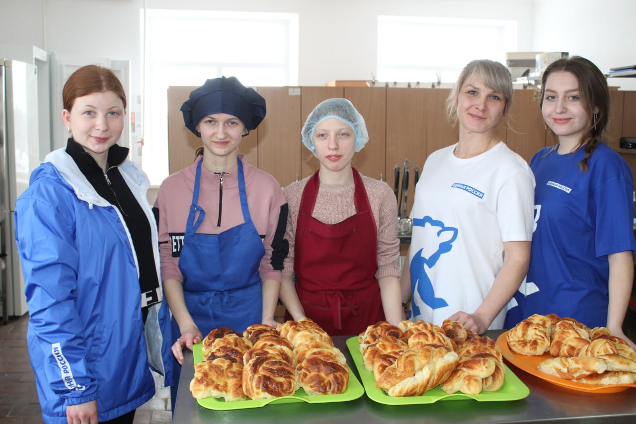 Более 16,5 тонн гумпомощи отправилось на передовую ко Дню защитника Отечества Более 16,5 тонн гумпомощи отправилось на передовую ко Дню защитника Отечества