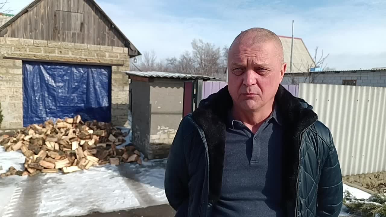 Семье погибшего участника СВО оказана помощь в подвозе дров