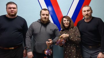 Председатель ТИК Меловского района поздравила участников СВО с Днём защитника Отечества