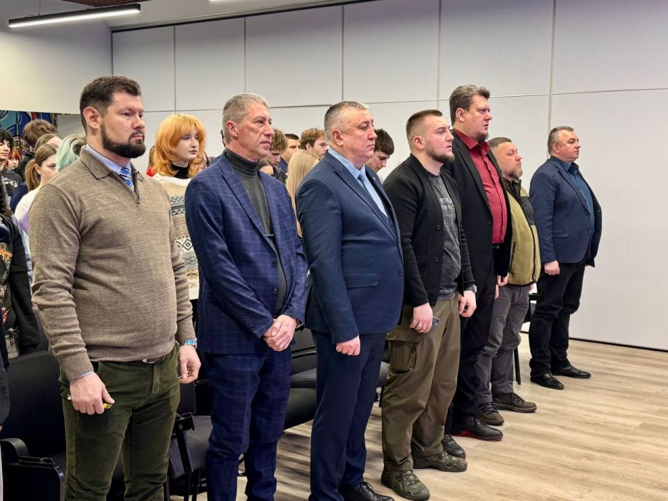 Руководитель аппарата Антитеррористической комиссии ЛНР выступил перед студентами республики Руководитель аппарата Антитеррористической комиссии ЛНР выступил перед студентами республики