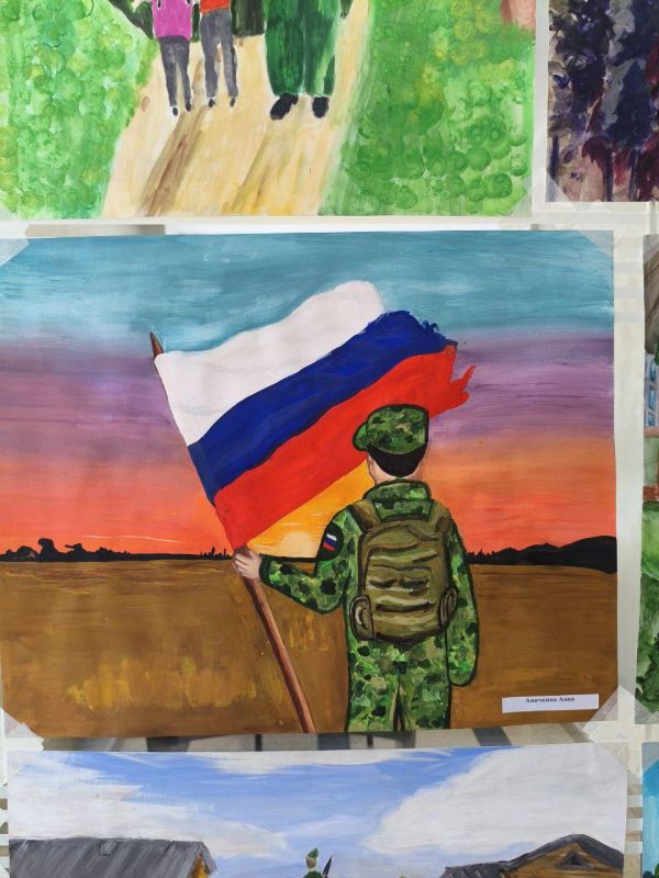 В Калуге открылась выставка рисунков детей из Первомайска В Калуге открылась выставка рисунков детей из Первомайска