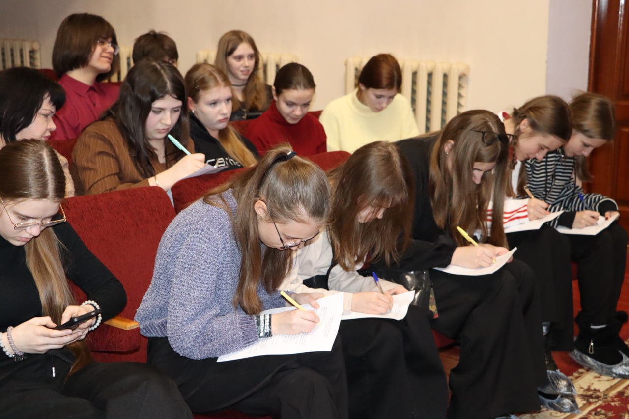 В Ирмино прошла премьера спектакля "Вишневый сад"! В Ирмино прошла премьера спектакля "Вишневый сад"!