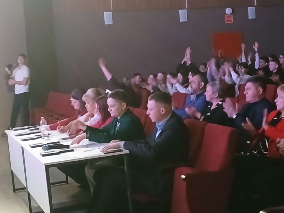 В Станице Луганской стартовали полуфинальные игры КВН В Станице Луганской стартовали полуфинальные игры КВН
