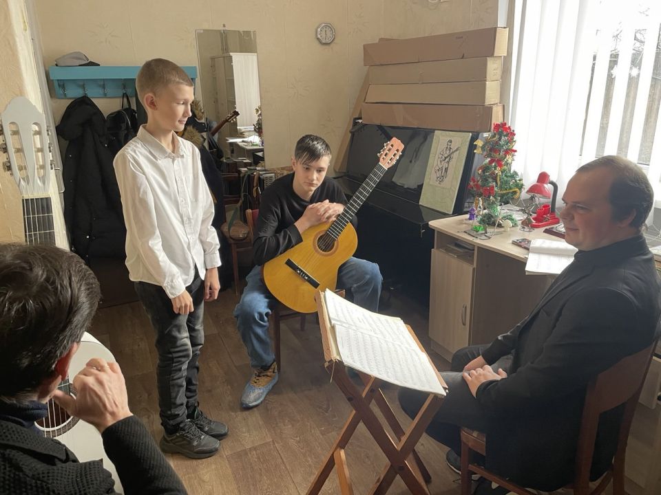 Недавно в МБУДО "ЛГДМШ №2" состоялся I тур смотра-конкурса исполнительского мастерства среди учащихся ДМШ и ДШИ Недавно в МБУДО "ЛГДМШ №2" состоялся I тур смотра-конкурса исполнительского мастерства среди учащихся ДМШ и ДШИ