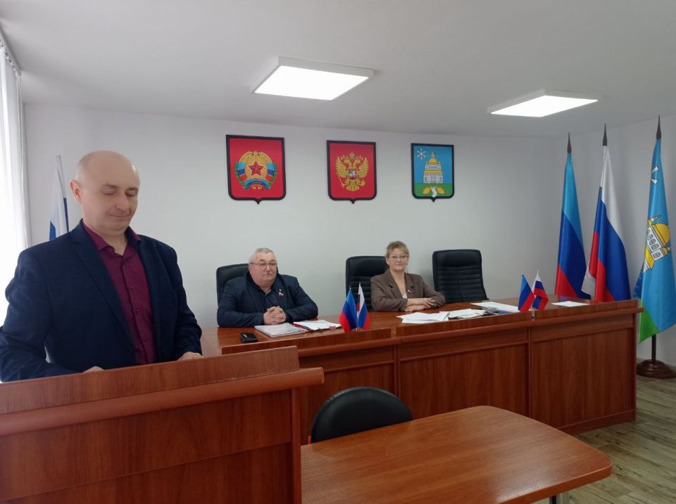 Накануне очередного, 46-го, заседания Совета Новопсковского муниципального округа состоялось заседание депутатской фракции партии «Единая Россия», на котором депутаты рассмотрели и согласовали позиции по проектам решений... Накануне очередного, 46-го, заседания Совета Новопсковского муниципального округа состоялось заседание депутатской фракции партии «Единая Россия», на котором депутаты рассмотрели и согласовали позиции по проектам решений...