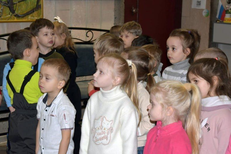 В свердловском музее открылась выставки «Куклы из бабушкиного сундучка» В свердловском музее открылась выставки «Куклы из бабушкиного сундучка»