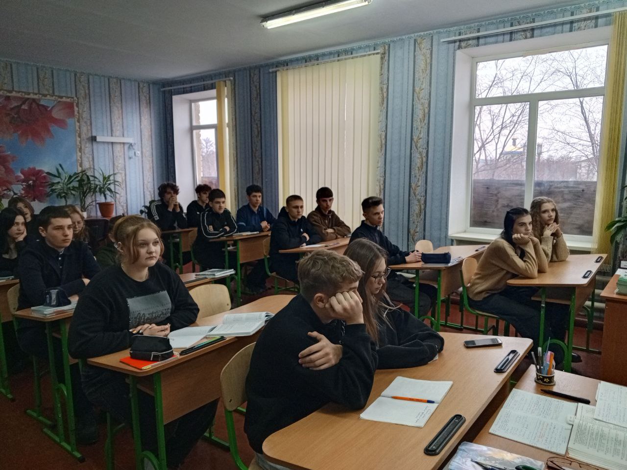 25.02.2026 представители Луганской дистанции сигнализации и связи провели профориентационную встречу со старшеклассниками в Станично-Луганской средней школе им. П.М. Грекова 25.02.2026 представители Луганской дистанции сигнализации и связи провели профориентационную встречу со старшеклассниками в Станично-Луганской средней школе им. П.М. Грекова