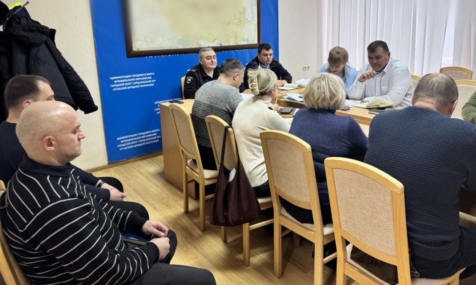 В Администрации городского округа прошло заседание комиссии по обеспечению безопасности дорожного движения, на котором были рассмотрены актуальные вопросы безопасности на дорогах Краснолучского городского округа В Администрации городского округа прошло заседание комиссии по обеспечению безопасности дорожного движения, на котором были рассмотрены актуальные вопросы безопасности на дорогах Краснолучского городского округа