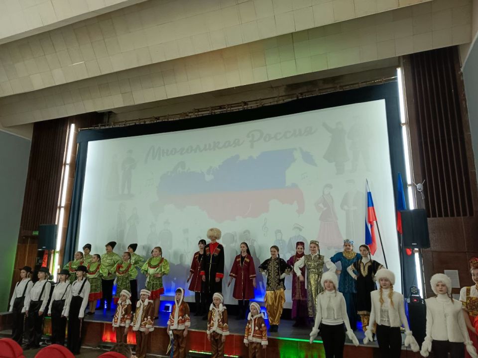 Сегодня в ДК им. Горького состоялось торжественное открытие Года единства народов России Сегодня в ДК им. Горького состоялось торжественное открытие Года единства народов России