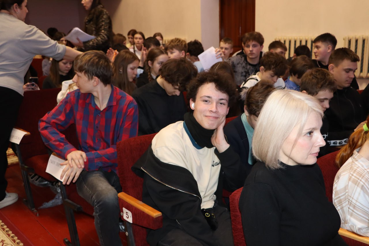 В Ирмино прошла премьера спектакля "Вишневый сад"! В Ирмино прошла премьера спектакля "Вишневый сад"!