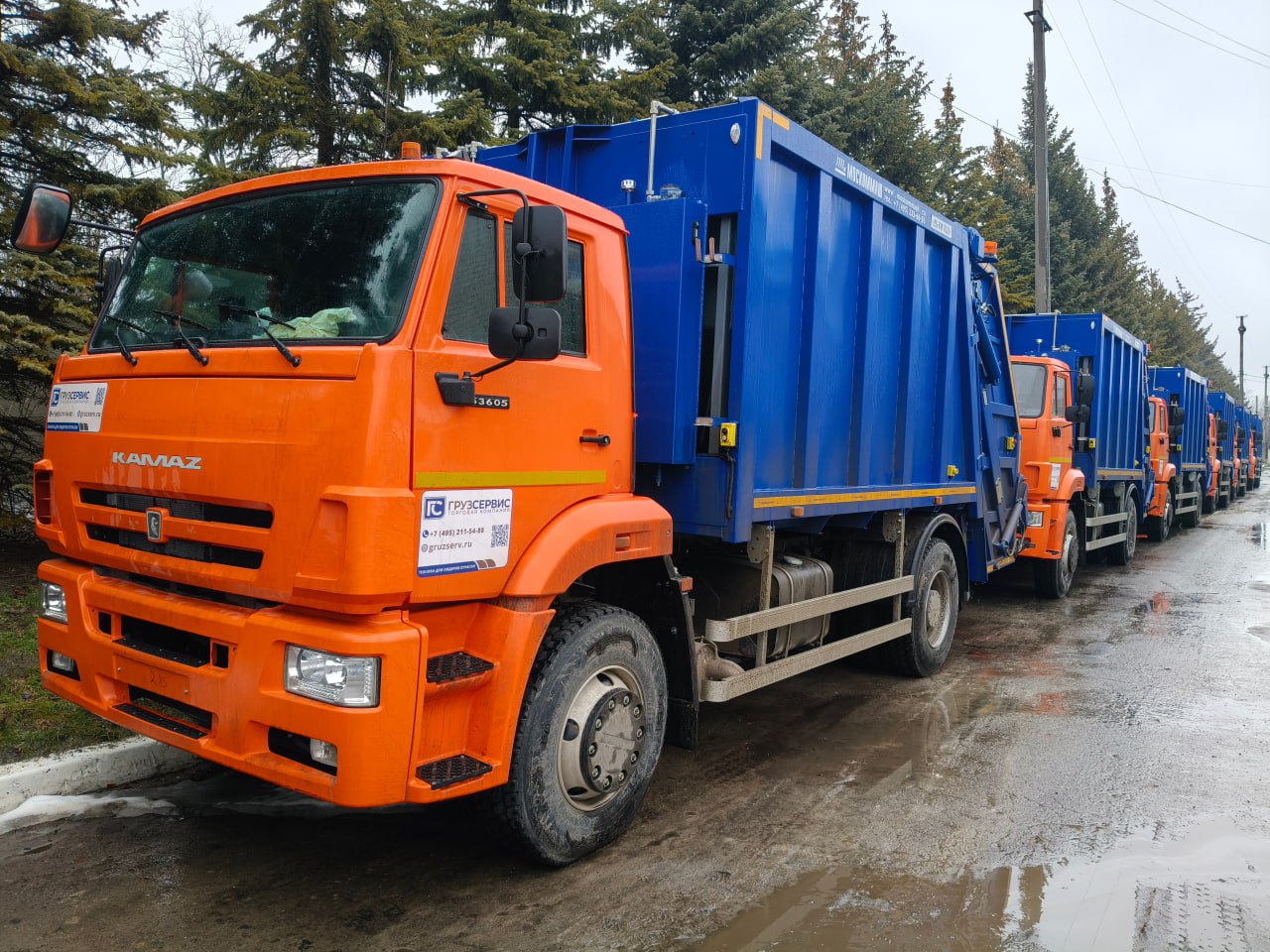 В Республику поступило 19 единиц спецтехники для обращения с твердыми коммунальными отходами