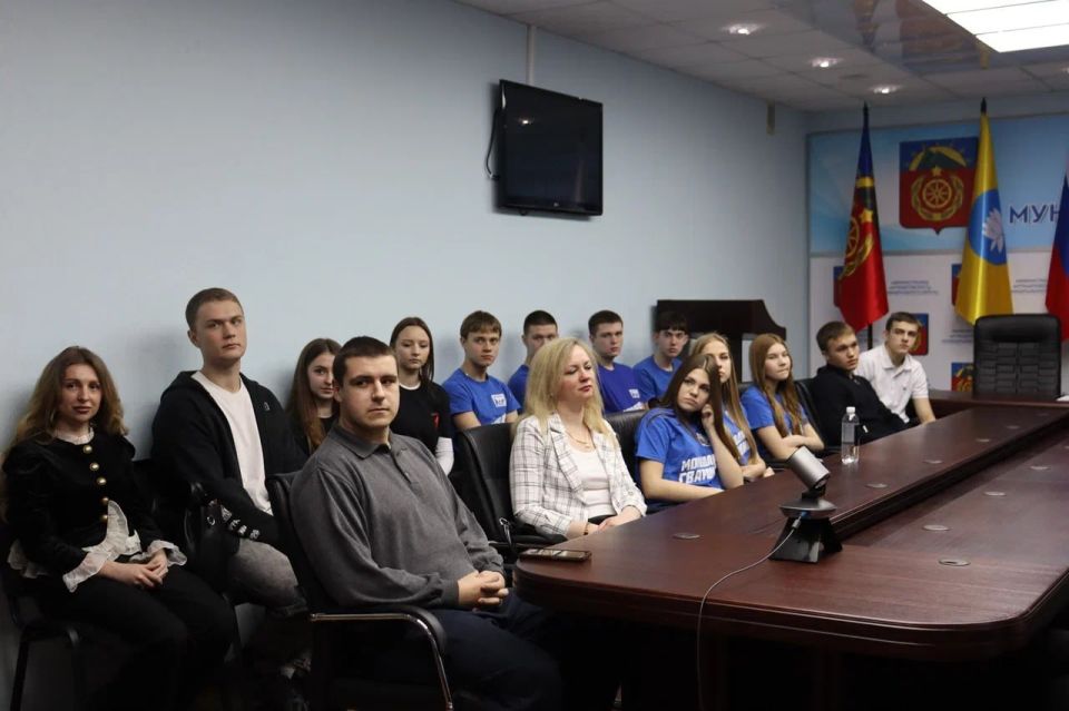 Молодёжная палата — в диалоге с Министром молодёжной политики ЛНР Молодёжная палата — в диалоге с Министром молодёжной политики ЛНР