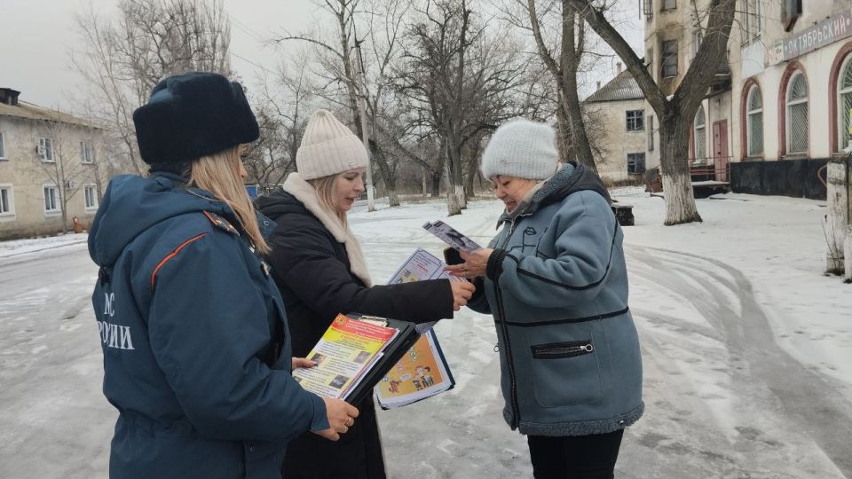 В рамках постановления Администрации "Об организации и обеспечении деятельности профилактической группы по предупреждению и профилактики возникновения пожаров в жилом секторе территорий муниципального образования... В рамках постановления Администрации "Об организации и обеспечении деятельности профилактической группы по предупреждению и профилактики возникновения пожаров в жилом секторе территорий муниципального образования...