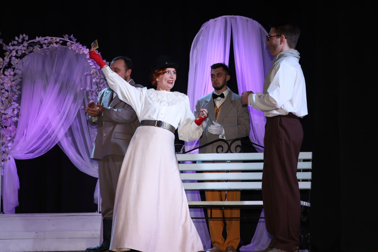 В Ирмино прошла премьера спектакля "Вишневый сад"! В Ирмино прошла премьера спектакля "Вишневый сад"!
