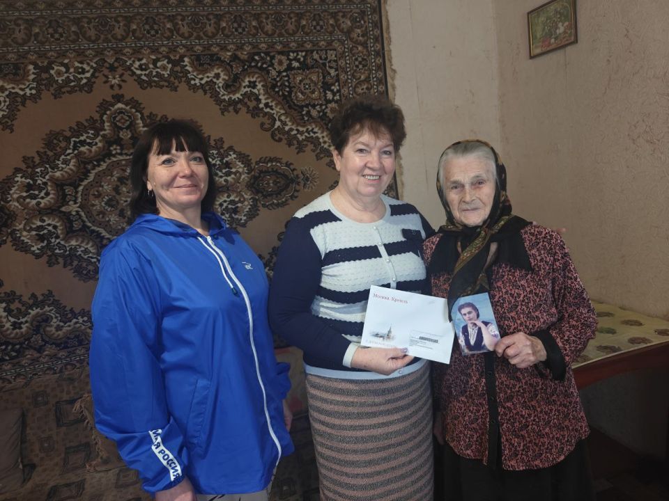 Сотрудники Стахановского городского пожарного подразделения МЧС Луганской Народной Республики организовали увлекательную экскурсию для учеников 56-х классов средней школы № 2 Сотрудники Стахановского городского пожарного подразделения МЧС Луганской Народной Республики организовали увлекательную экскурсию для учеников 56-х классов средней школы № 2