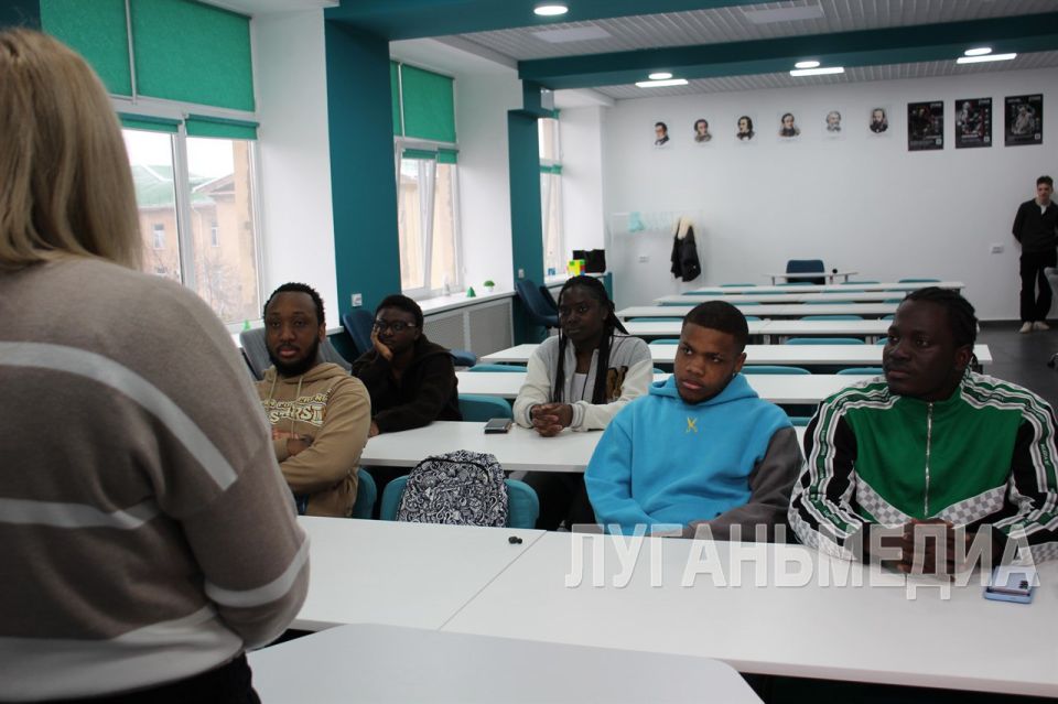 В ДГТУ продолжается подготовка иностранных граждан к поступлению в алчевский вуз В ДГТУ продолжается подготовка иностранных граждан к поступлению в алчевский вуз
