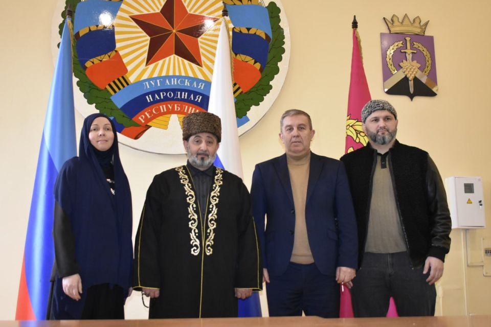 Виталий Михайлов: Накануне провел встречу с Муфтием Луганской Народной Республики Виталий Михайлов: Накануне провел встречу с Муфтием Луганской Народной Республики
