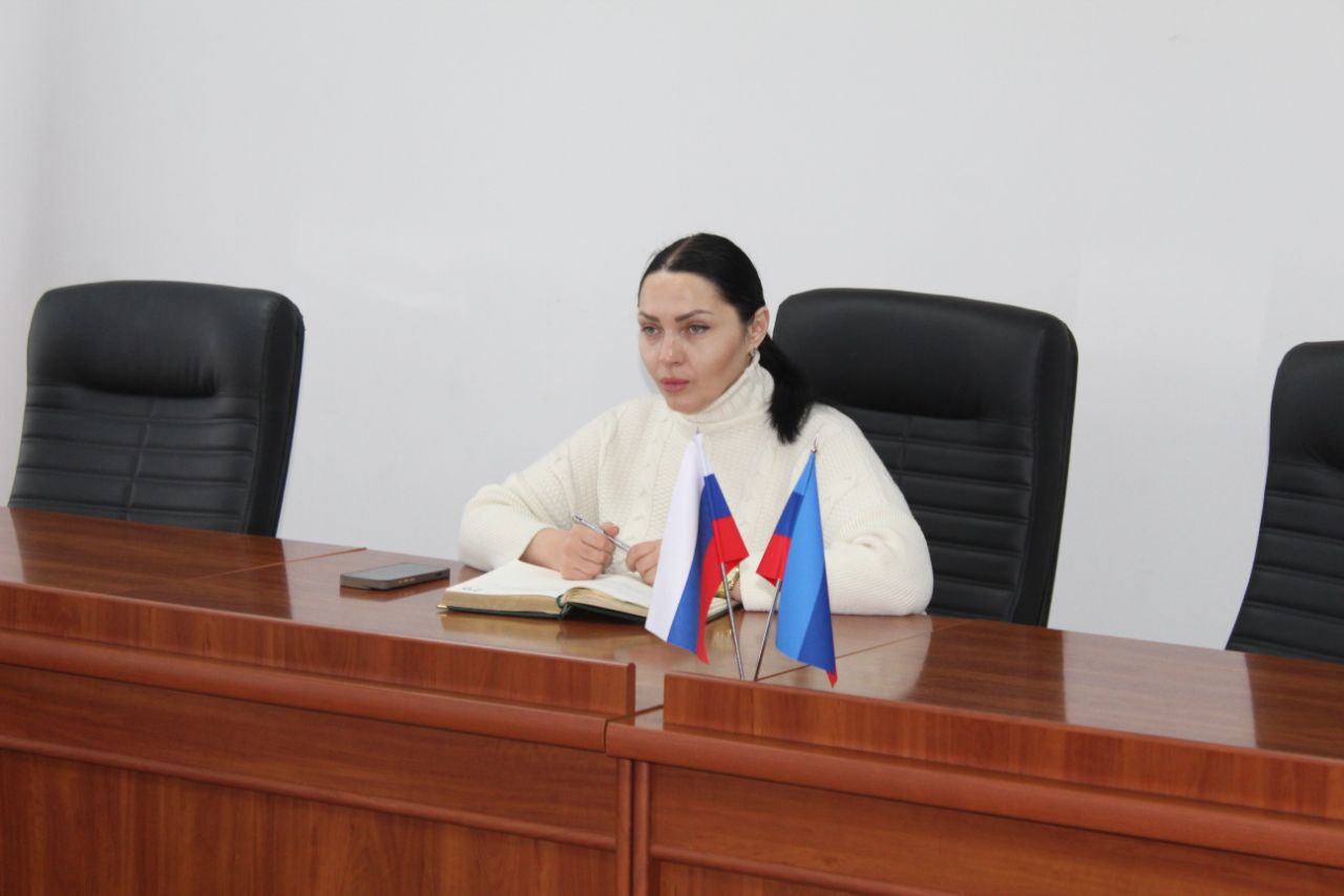 Юлия Кожухарь: В администрации Новопсковского муниципального округа Луганской Народной Республики прошло внеочередное заседание комиссии по ЧС