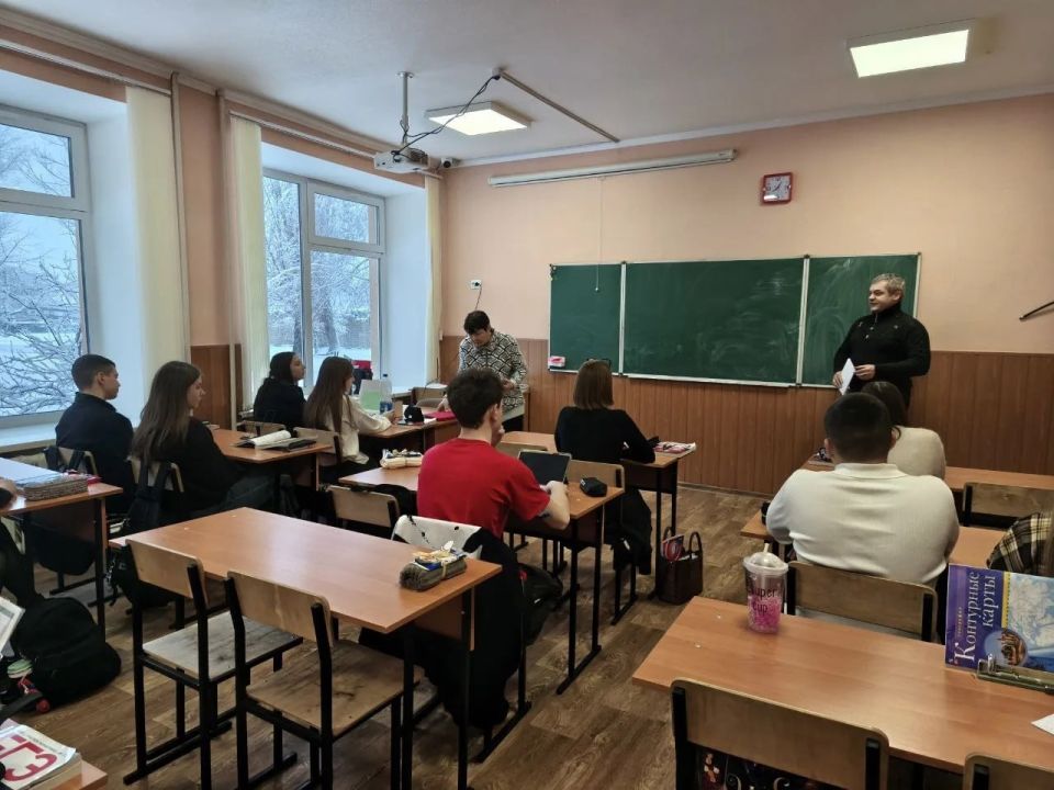 25 и 26 февраля 2026 года специалисты по управлению персоналом и руководители подразделений Луганского филиала ФГУП «ЖДН» провели масштабную профориентационную работу в учебных заведениях региона 25 и 26 февраля 2026 года специалисты по управлению персоналом и руководители подразделений Луганского филиала ФГУП «ЖДН» провели масштабную профориентационную работу в учебных заведениях региона