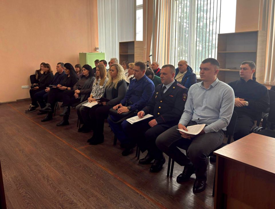 В Марковке под председательством Екатерины Титовой состоялось очередное, 45 заседание Совета Марковского муниципального округа В Марковке под председательством Екатерины Титовой состоялось очередное, 45 заседание Совета Марковского муниципального округа
