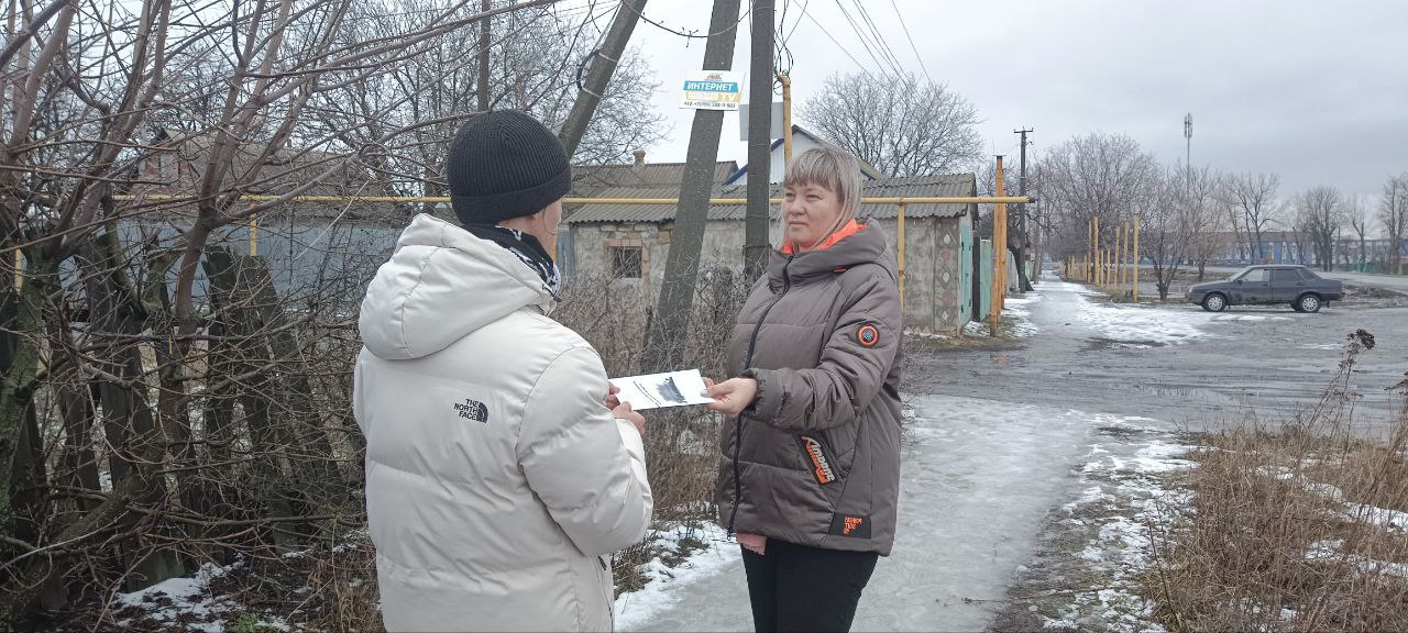 Межведомственный рейд.. 26 февраля в пгт Пролетарский прошёл межведомственный рейд, призванный защитить подростков от пагубного влияния алкоголя и табака. Специалисты отдела культуры, спорта и молодёжной политики, ОМВД... Межведомственный рейд.. 26 февраля в пгт Пролетарский прошёл межведомственный рейд, призванный защитить подростков от пагубного влияния алкоголя и табака. Специалисты отдела культуры, спорта и молодёжной политики, ОМВД...