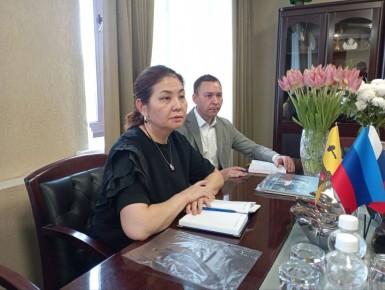 Состоялось рабочее совещание ВРИП главы города Луганска Яны Пащенко с представителями СБЕРа