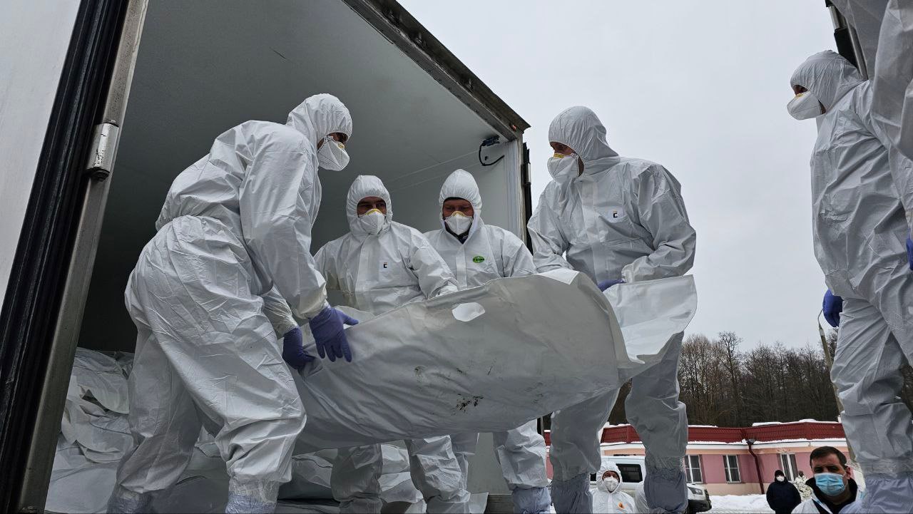 Россия передала Украине тысячу тел погибших военнослужащих в обмен на 35 тел российских воинов