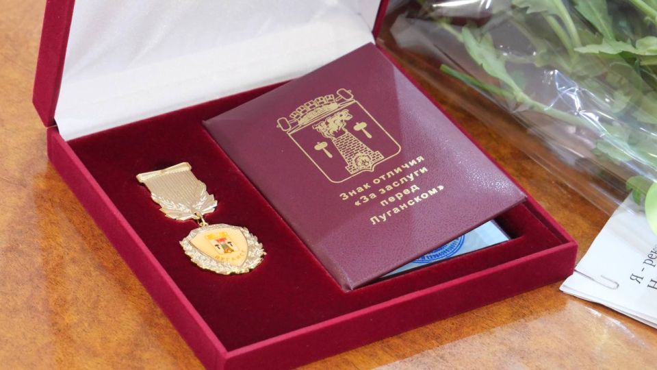 В Администрации Луганска состоялась творческая встреча с Андреем Медведенко В Администрации Луганска состоялась творческая встреча с Андреем Медведенко