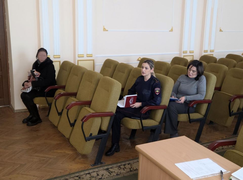 Итоги заседания Совета по опеке в Краснодоне Итоги заседания Совета по опеке в Краснодоне