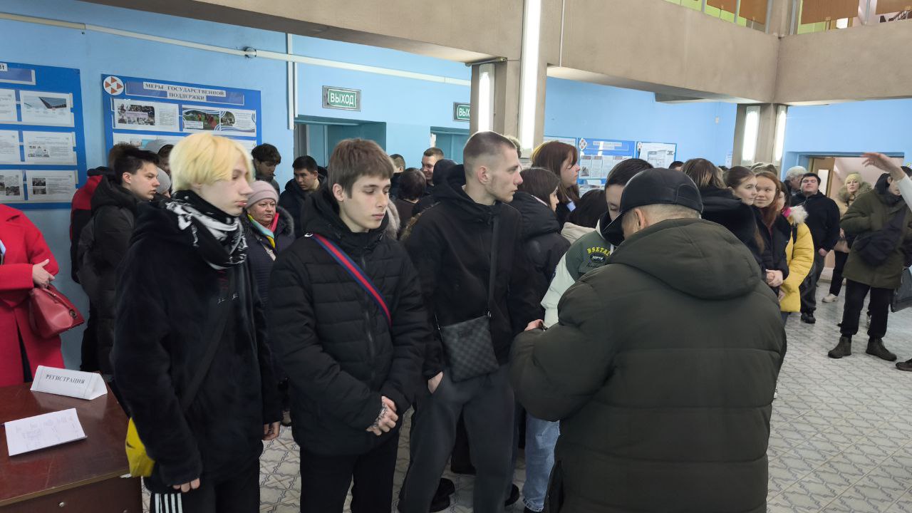 В Стаханове прошла ярмарка учебных рабочих мест В Стаханове прошла ярмарка учебных рабочих мест