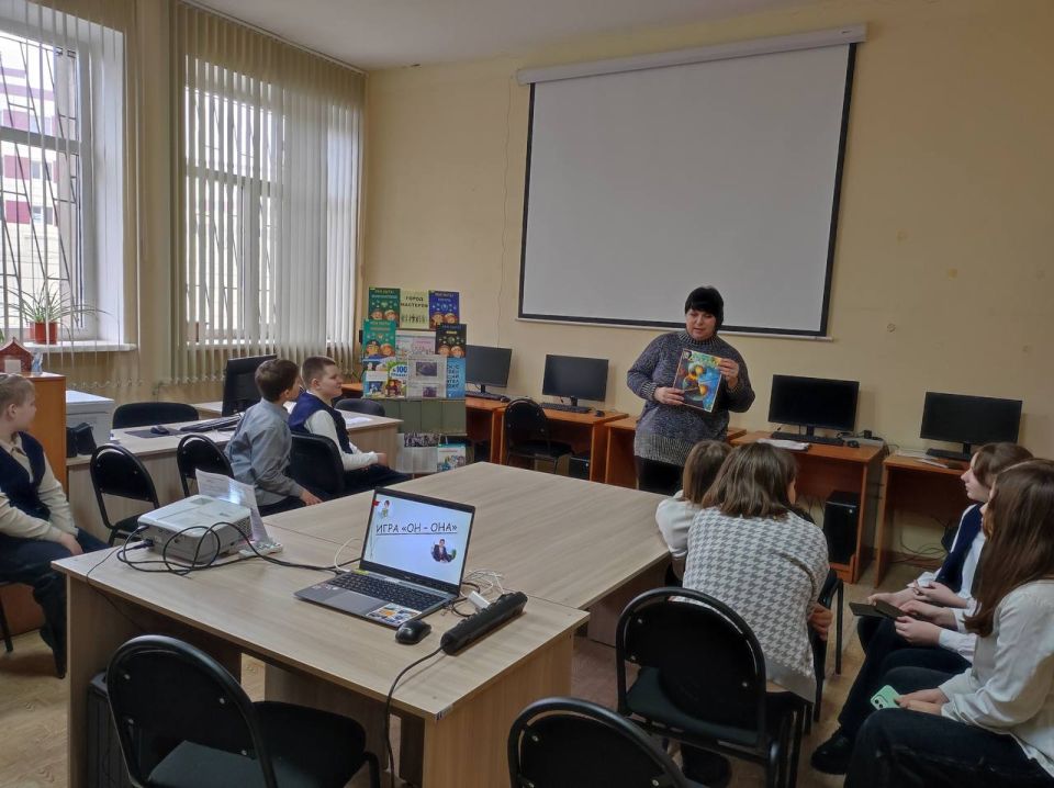 Профориентационная встреча «Город мастеров» прошла в центральной библиотеке Профориентационная встреча «Город мастеров» прошла в центральной библиотеке