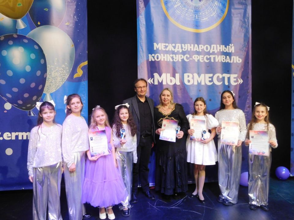 Наши — снова лучшие! Стахановские вокалисты покорили Ростов-на-Дону Наши — снова лучшие! Стахановские вокалисты покорили Ростов-на-Дону