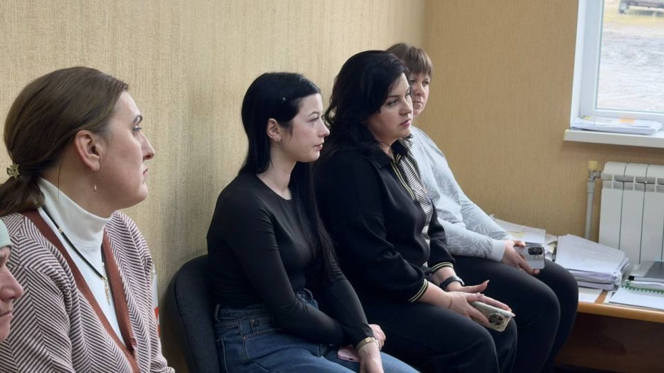 Сергей Козенко: Провел выездную рабочую встречу с коллективом ООО «АГРОПТАХА» Сергей Козенко: Провел выездную рабочую встречу с коллективом ООО «АГРОПТАХА»
