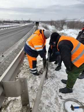 Специалисты подрядной организации провели работы по восстановлению дорожных знаков на автодорогах республики