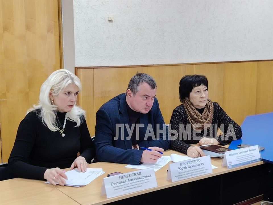 Стахановские единороссы встретились с семьями погибших участников СВО Стахановские единороссы встретились с семьями погибших участников СВО