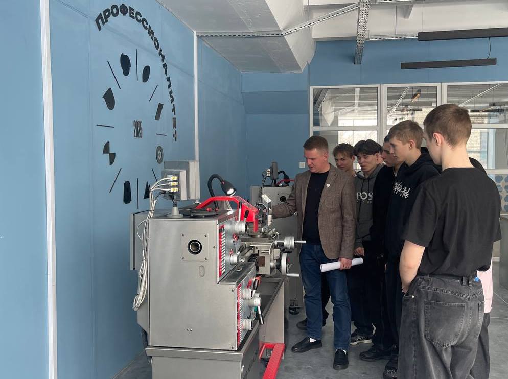 Стахановский «Профессионалитет» в деле: как в ЛНР идет подготовка кадров для промышленности