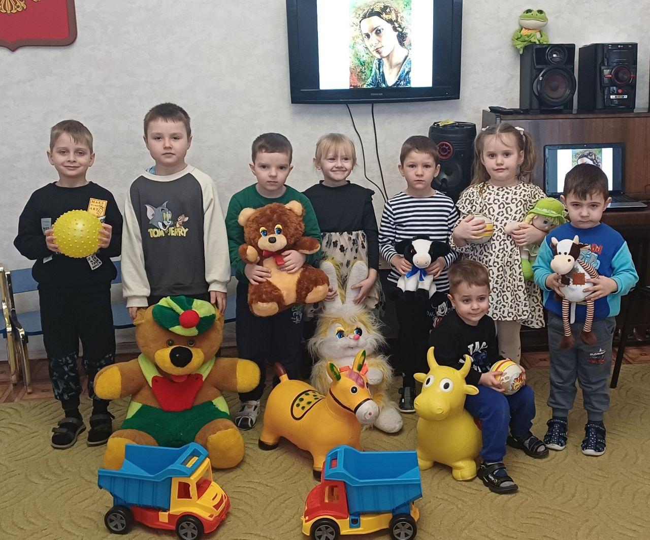 Оренбургские педагоги работают с перевальскими дошкольниками Оренбургские педагоги работают с перевальскими дошкольниками