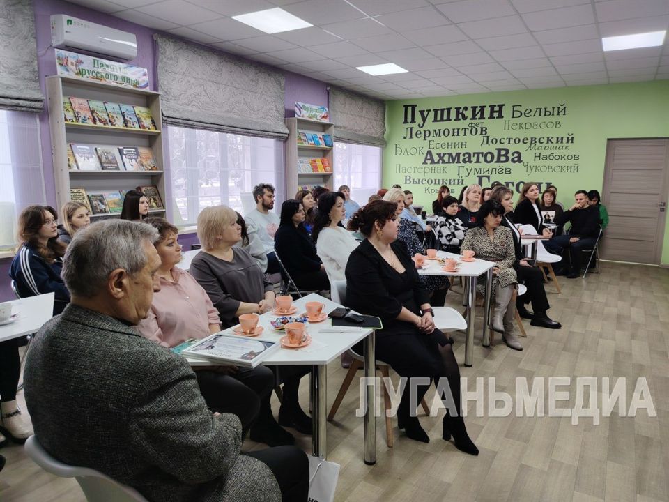 В Стаханове чествовали городские некоммерческие организации В Стаханове чествовали городские некоммерческие организации