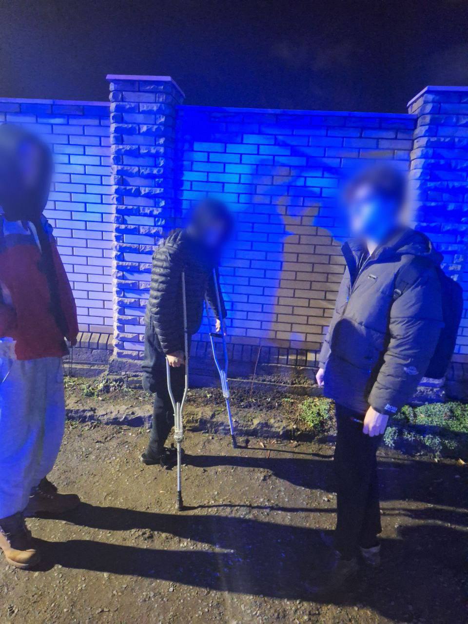 111Луганские полицейские задержали жителя столицы республики, направлявшегося к закладке с наркотиком 111Луганские полицейские задержали жителя столицы республики, направлявшегося к закладке с наркотиком