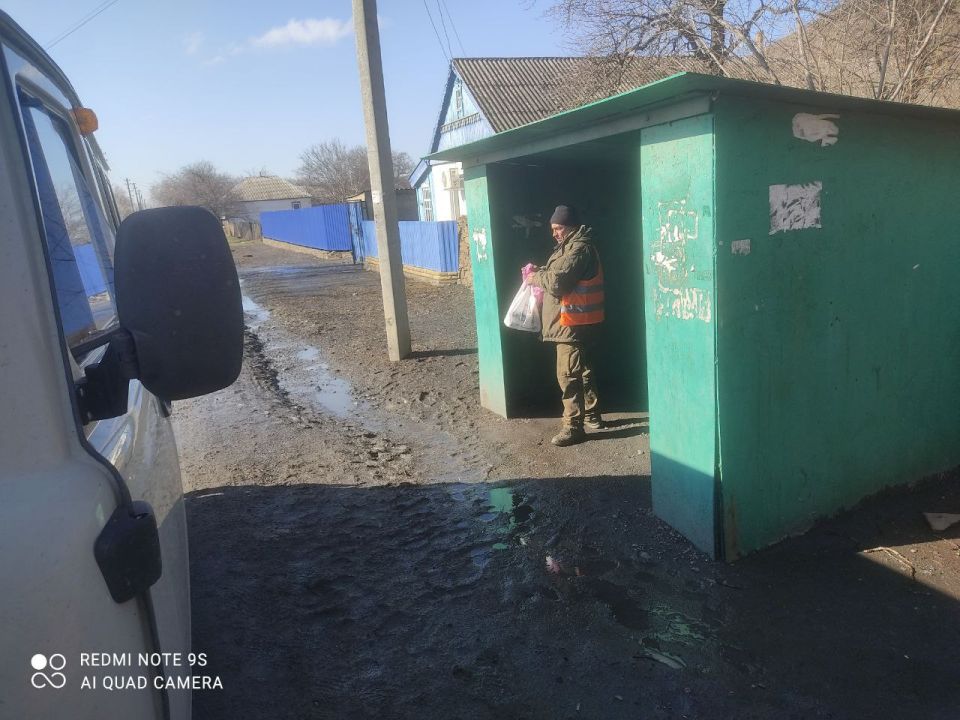 Андрей Рубанцов: МУП «ЖЭК» города Ровеньки активно работает над поддержанием чистоты и порядка в посёлках городского округа Андрей Рубанцов: МУП «ЖЭК» города Ровеньки активно работает над поддержанием чистоты и порядка в посёлках городского округа
