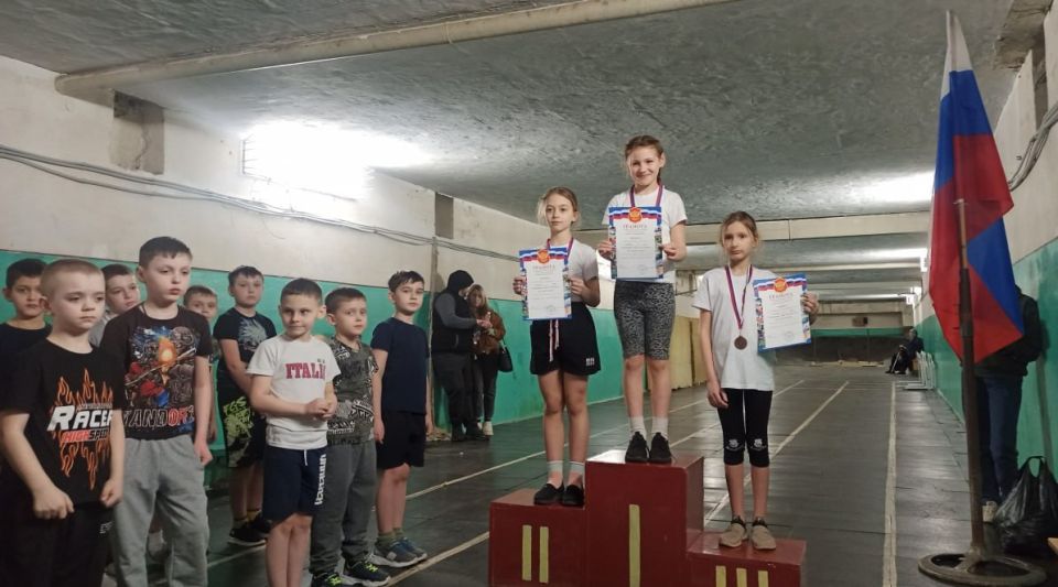 В Лисичанской спортивной школе №1 состоялся традиционный турнир по лёгкой атлетике, посвящённые Дню защитника Отечества! В Лисичанской спортивной школе №1 состоялся традиционный турнир по лёгкой атлетике, посвящённые Дню защитника Отечества!